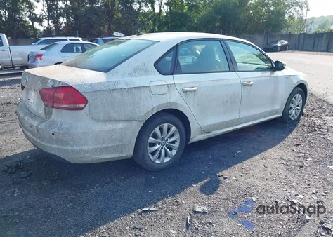 2015 Volkswagen Passat S z USA, uszkodzony, nr VIN 1VWAT7A36FC086612